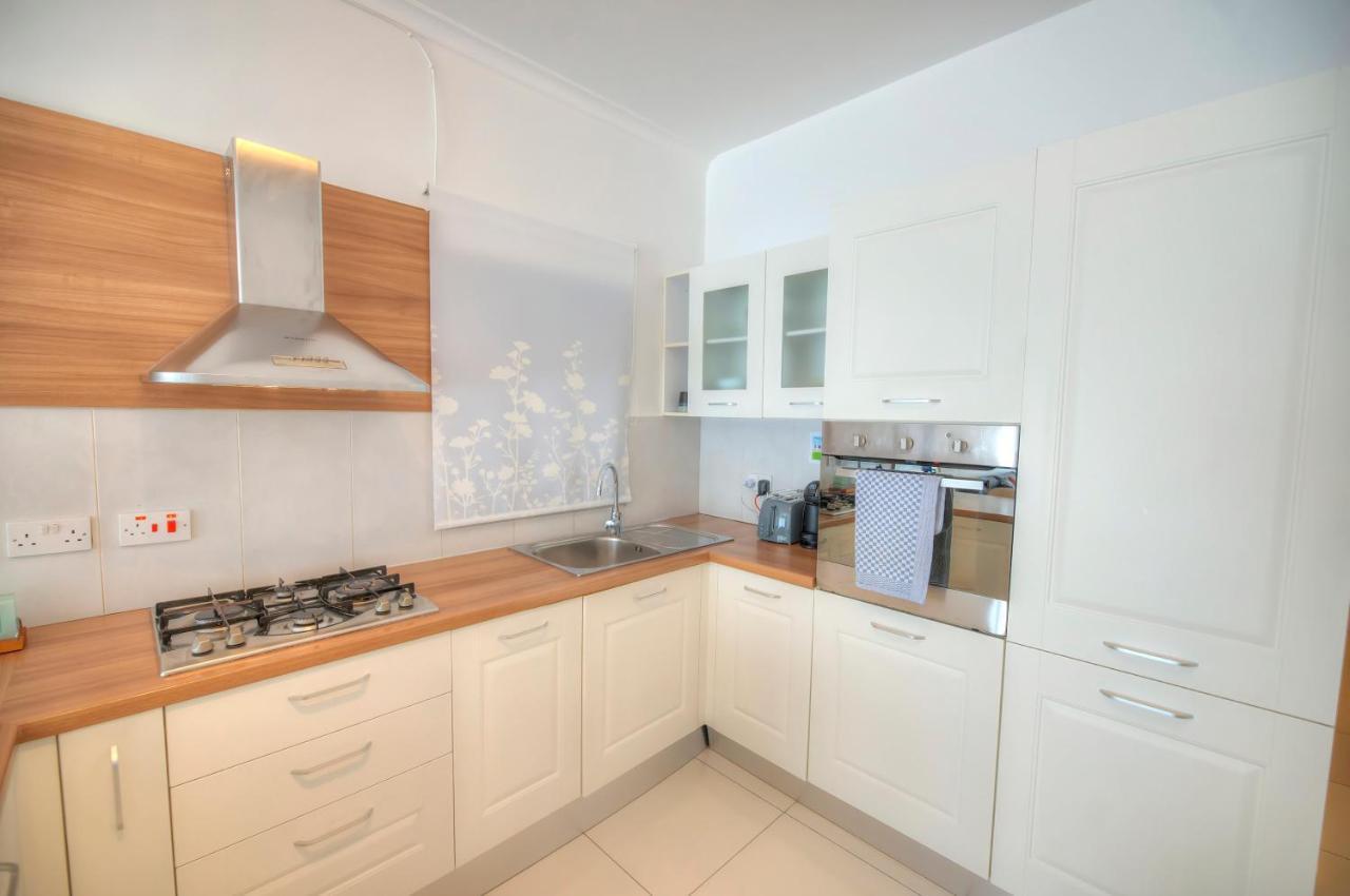 Large And Modern 2Bedroom With Balcony Glub1-1 Gzira Exteriör bild