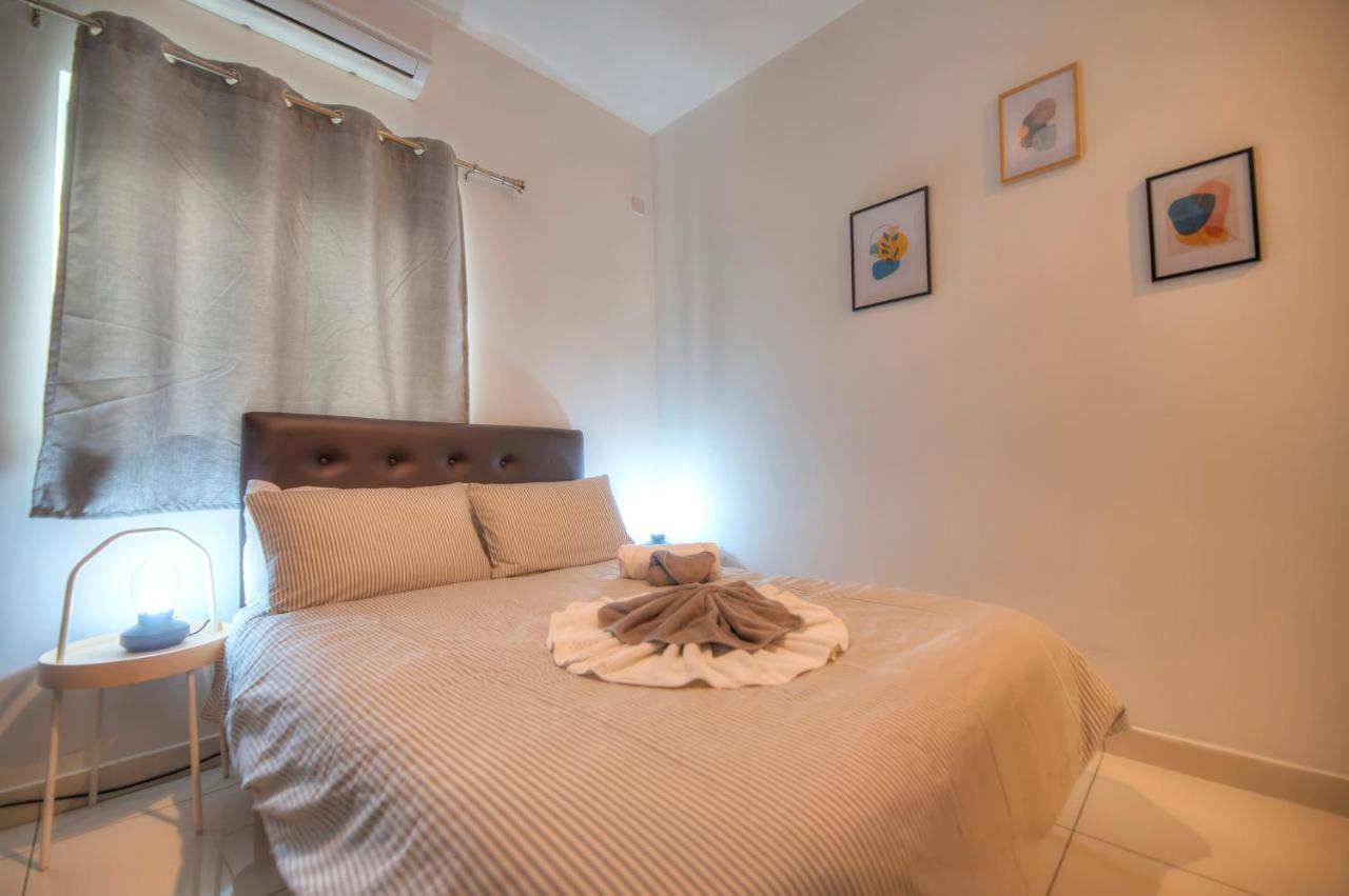 Large And Modern 2Bedroom With Balcony Glub1-1 Gzira Exteriör bild
