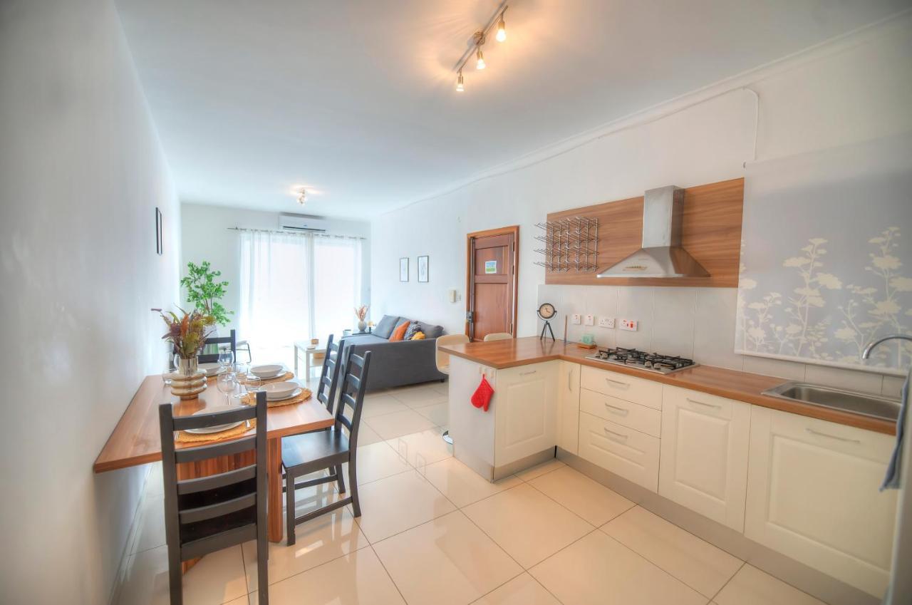 Large And Modern 2Bedroom With Balcony Glub1-1 Gzira Exteriör bild